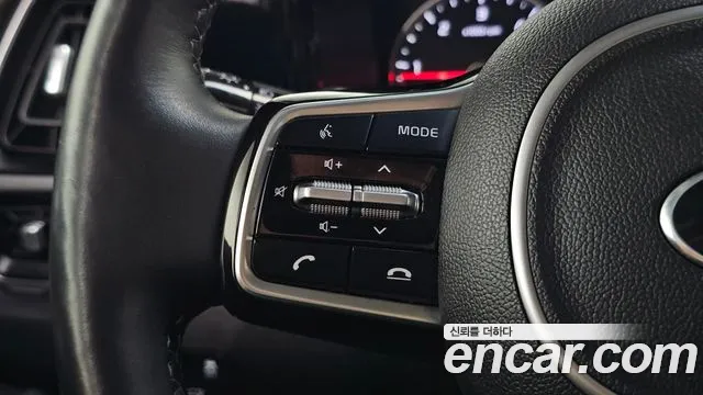 Kia Sorento — фото 26
