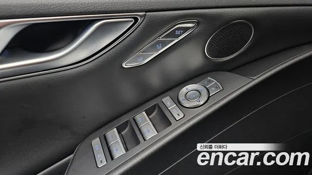 Genesis G80 — фото 15