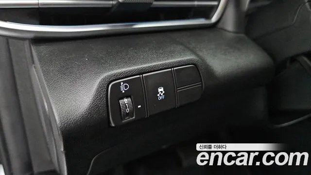 Hyundai Avante — фото 18