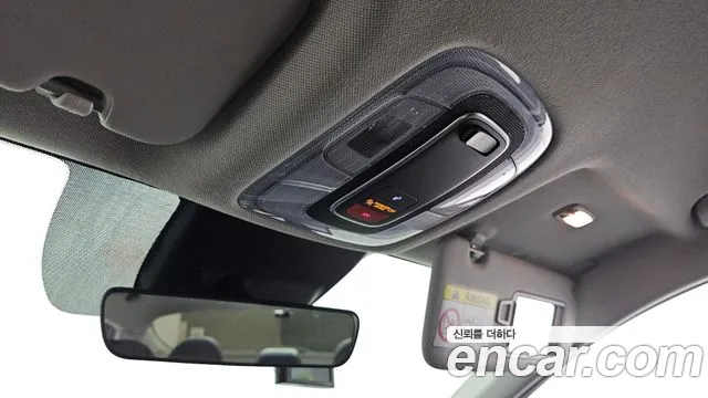 Hyundai Avante — фото 19