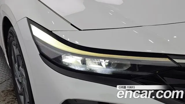 Hyundai Avante — фото 22