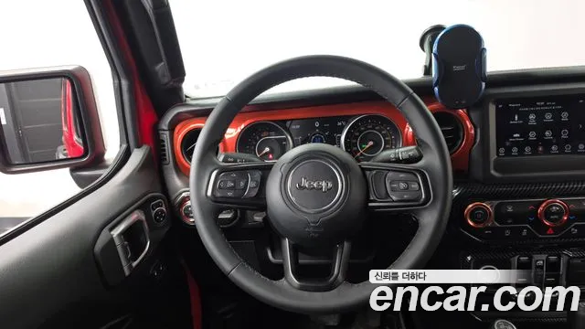 Jeep Wrangler — фото 13