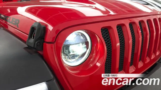 Jeep Wrangler — фото 22