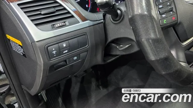 Hyundai Genesis — фото 18