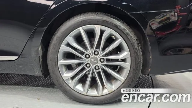 Hyundai Genesis — фото 21