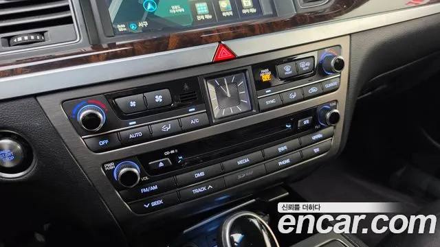 Hyundai Genesis — фото 27