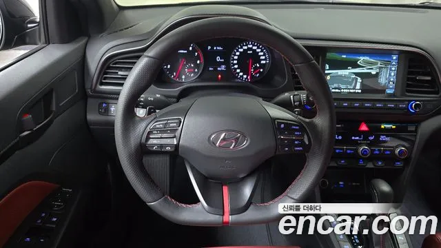 Hyundai Avante — фото 11