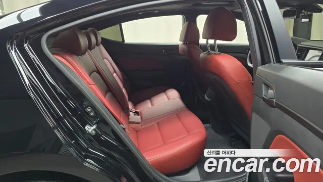Hyundai Avante — фото 10