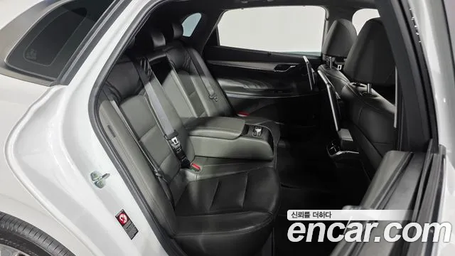 Hyundai Grandeur — фото 10