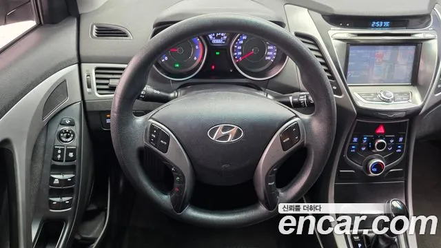 Hyundai Avante — фото 13