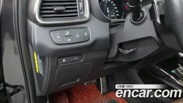 Kia Sorento — фото 18