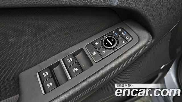 Genesis G80 — фото 17