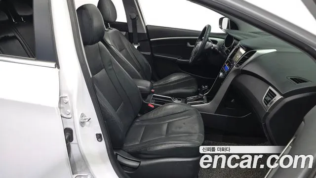 Hyundai i30 — фото 11