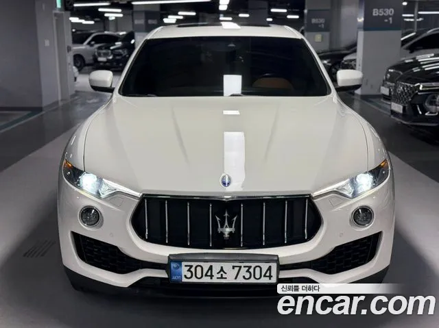 Maserati Levante — фото 2