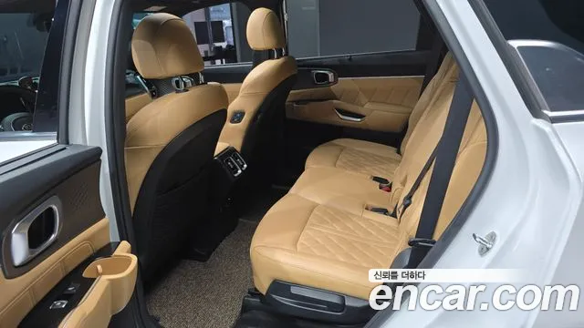 Kia Sorento — фото 11