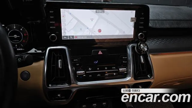 Kia Sorento — фото 14