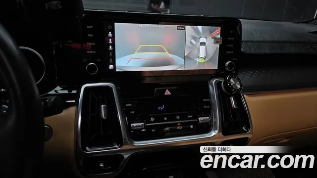 Kia Sorento — фото 15