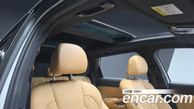 Kia Sorento — фото 17
