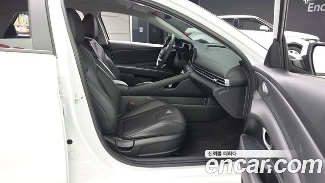 Hyundai Avante — фото 11