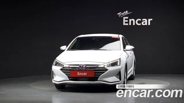 Hyundai Avante — фото 2