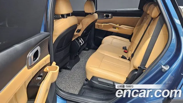 Kia Sorento — фото 12