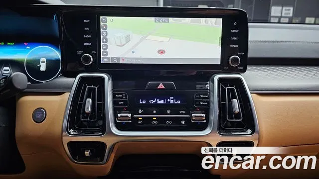 Kia Sorento — фото 14