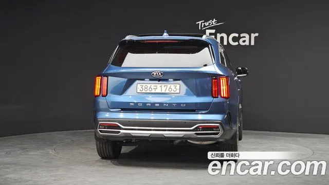 Kia Sorento — фото 4