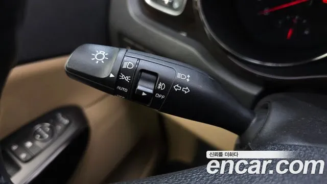 Kia Carnival — фото 18