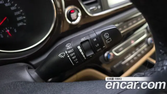 Kia Carnival — фото 19