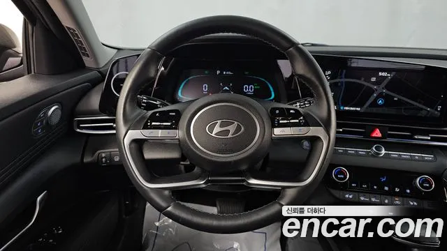 Hyundai Avante — фото 14