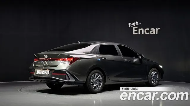 Hyundai Avante — фото 2