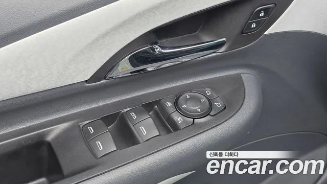ChevroletGMDaewoo Bolt EV — фото 13
