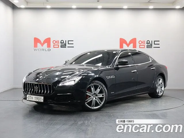 Maserati Quattroporte — фото 1