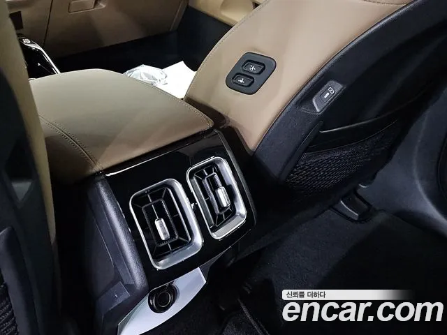 Kia Sorento — фото 17