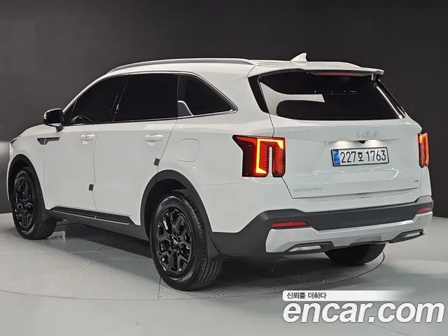 Kia Sorento — фото 4
