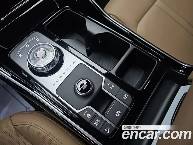Kia Sorento — фото 9