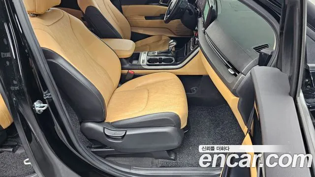 Kia Carnival — фото 11