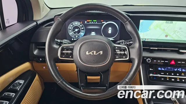 Kia Carnival — фото 13