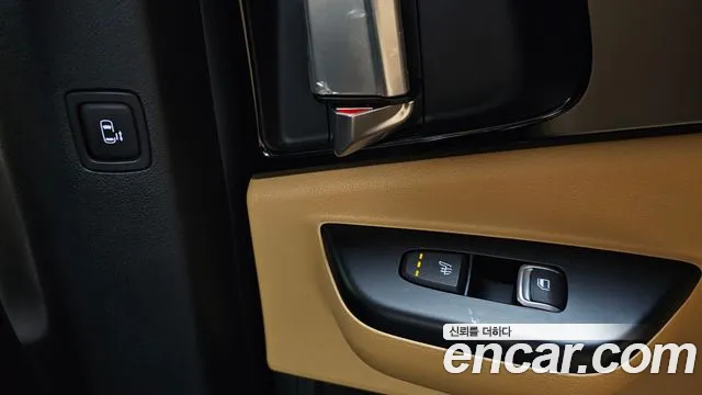 Kia Carnival — фото 15