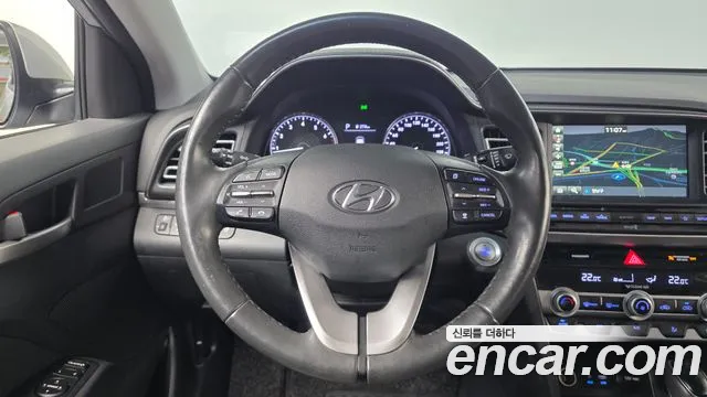 Hyundai Avante — фото 13