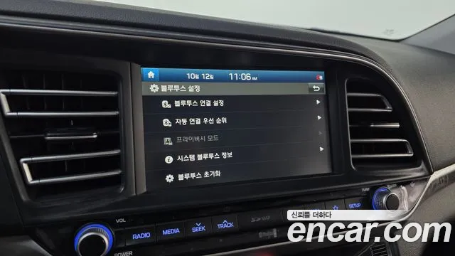 Hyundai Avante — фото 17
