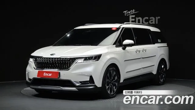 Kia Carnival — фото 1