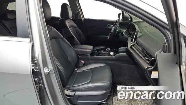 Kia Sportage — фото 12