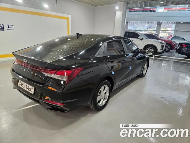 Hyundai Avante — фото 4