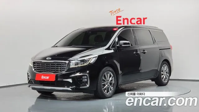 Kia Carnival — фото 1