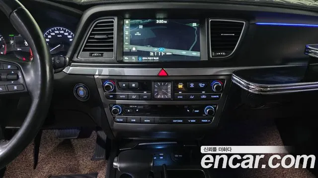 Hyundai Genesis — фото 13