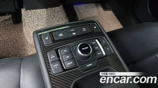 Hyundai Genesis — фото 16
