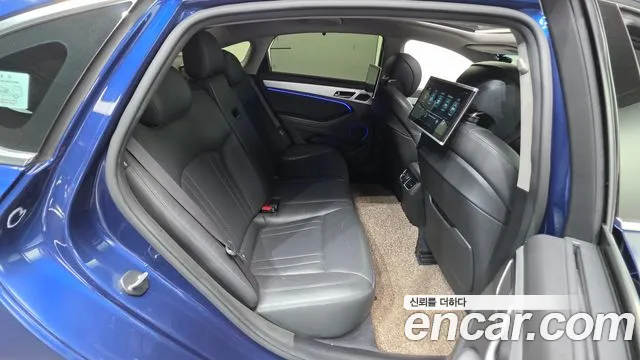 Hyundai Genesis — фото 17