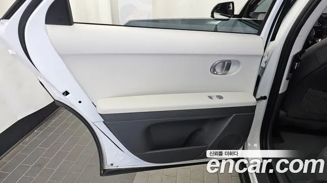 Hyundai Ioniq 5 — фото 25