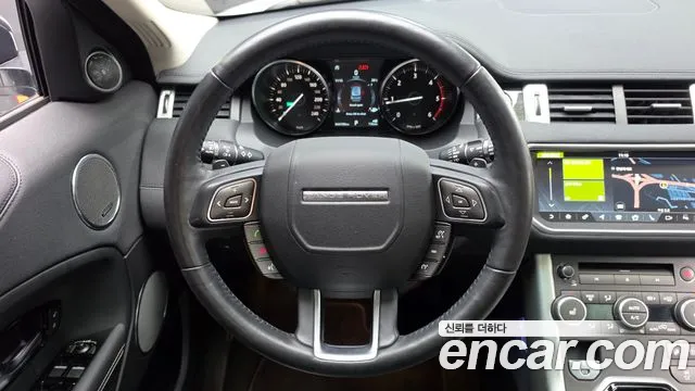 Land Rover Range Rover Evoque — фото 11